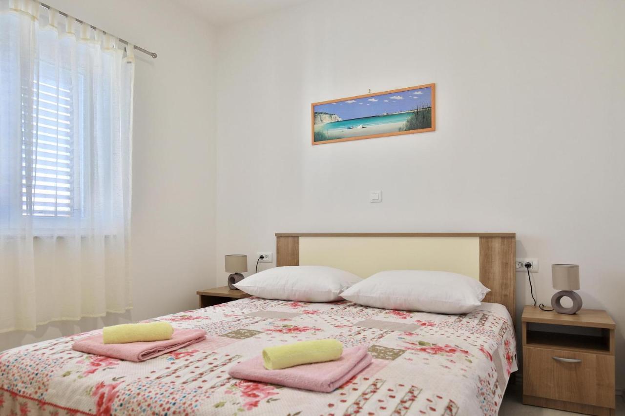 Mica Apartment
