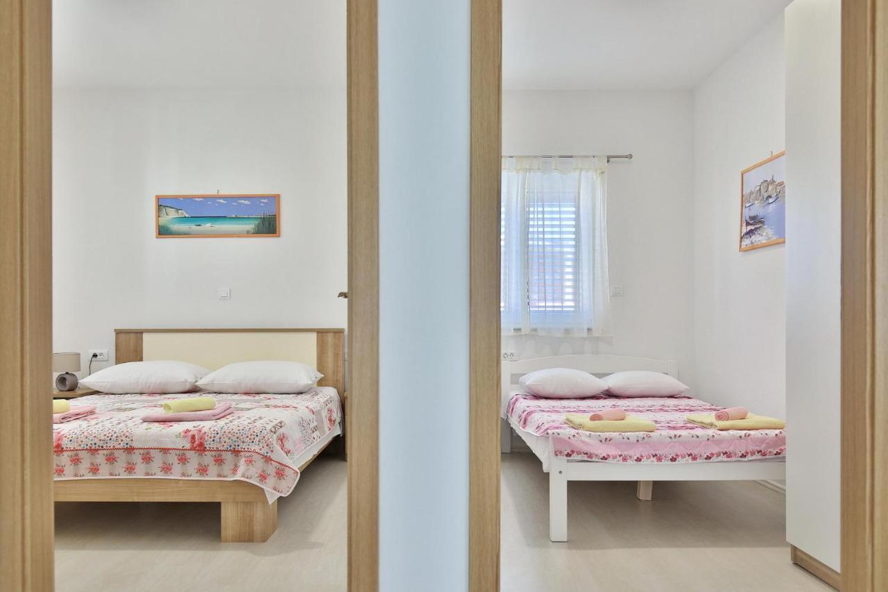 Mica Apartment *